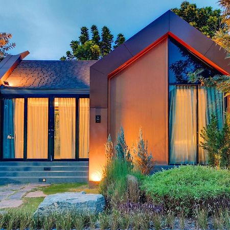 See Stars & Forest Resort Amphoe Sawang Daen Din Exteriör bild